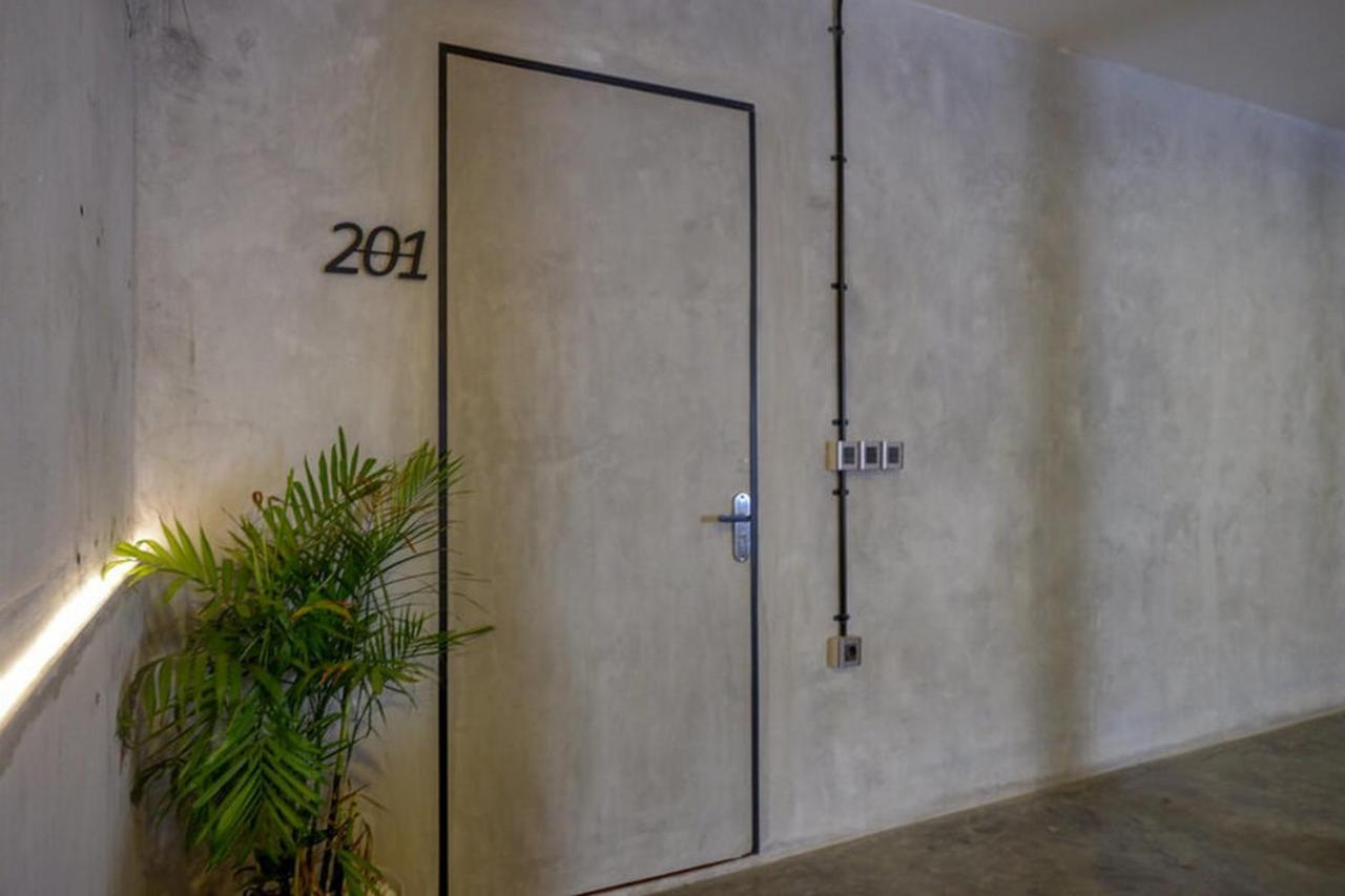 Reddoorz Plus Near Kawasan Sam Poo Kong Semarang Exteriör bild