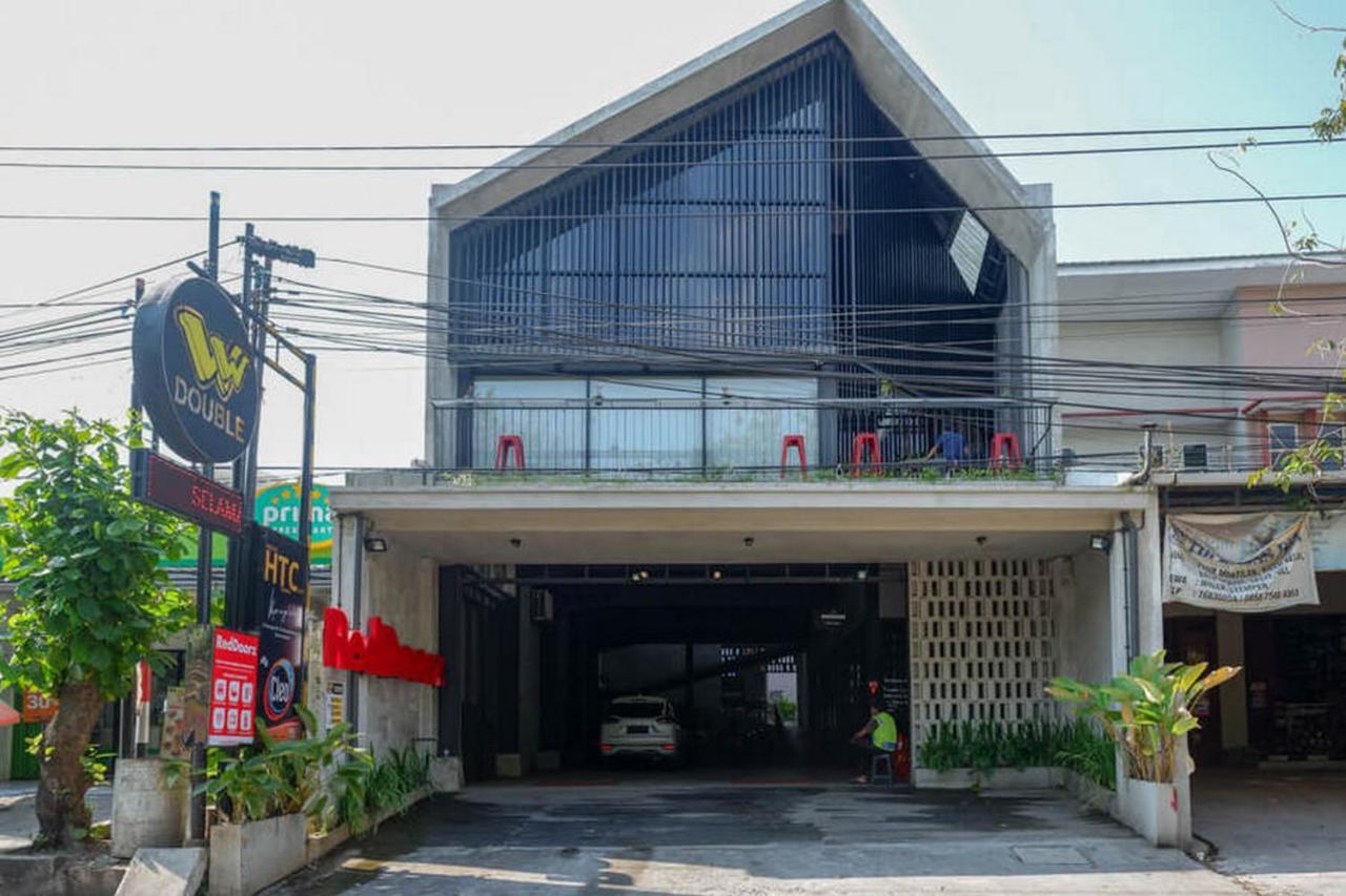 Reddoorz Plus Near Kawasan Sam Poo Kong Semarang Exteriör bild