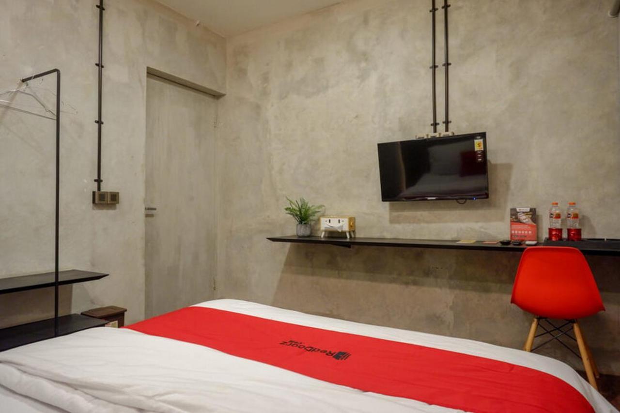 Reddoorz Plus Near Kawasan Sam Poo Kong Semarang Exteriör bild